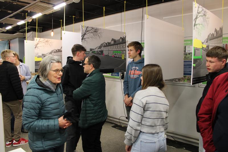 Ausstellungseröffnung Tafeln Uwe Dittmer